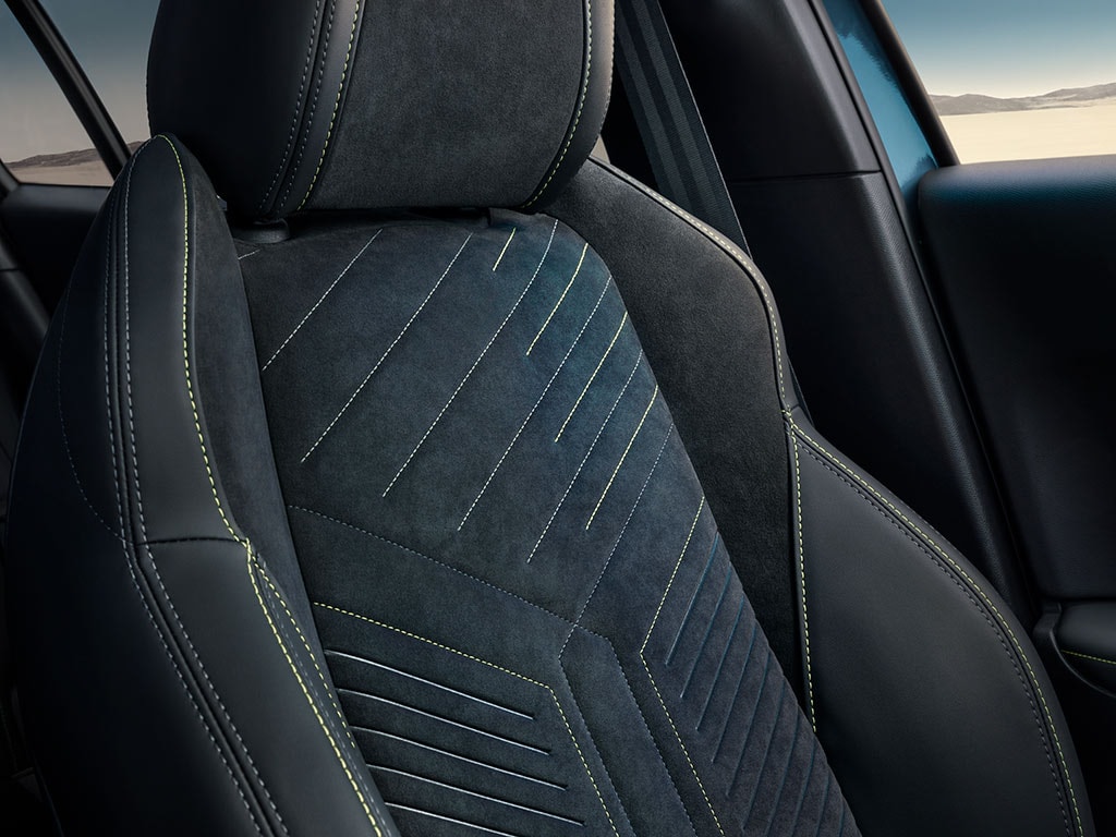 Nieuwe bekledingen voor PEUGEOT E-2008