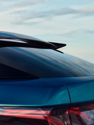 PEUGEOT 3008 PHEV achterspoiler met zwevend design