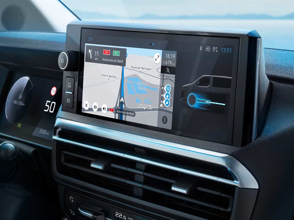 PEUGEOT E-EXPERT connected touchscreen