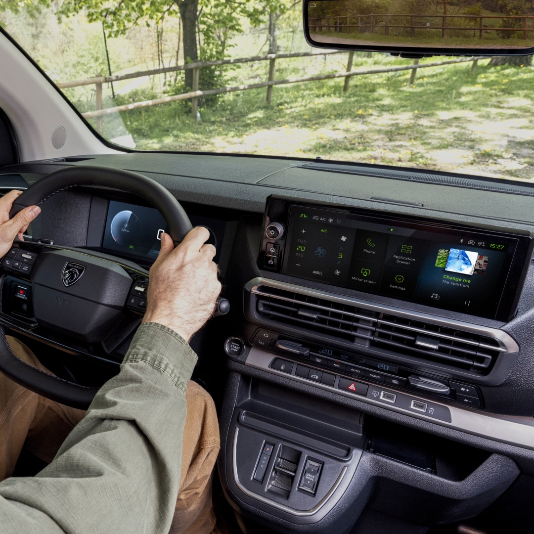 PEUGEOT Expert 10-inch HD-touchscreen