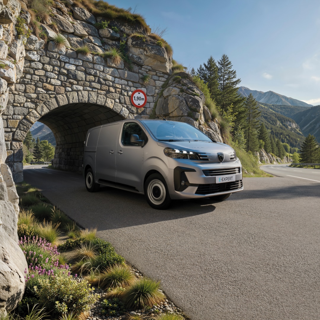 PEUGEOT E-EXPERT handige hoogte tot 1.90 m