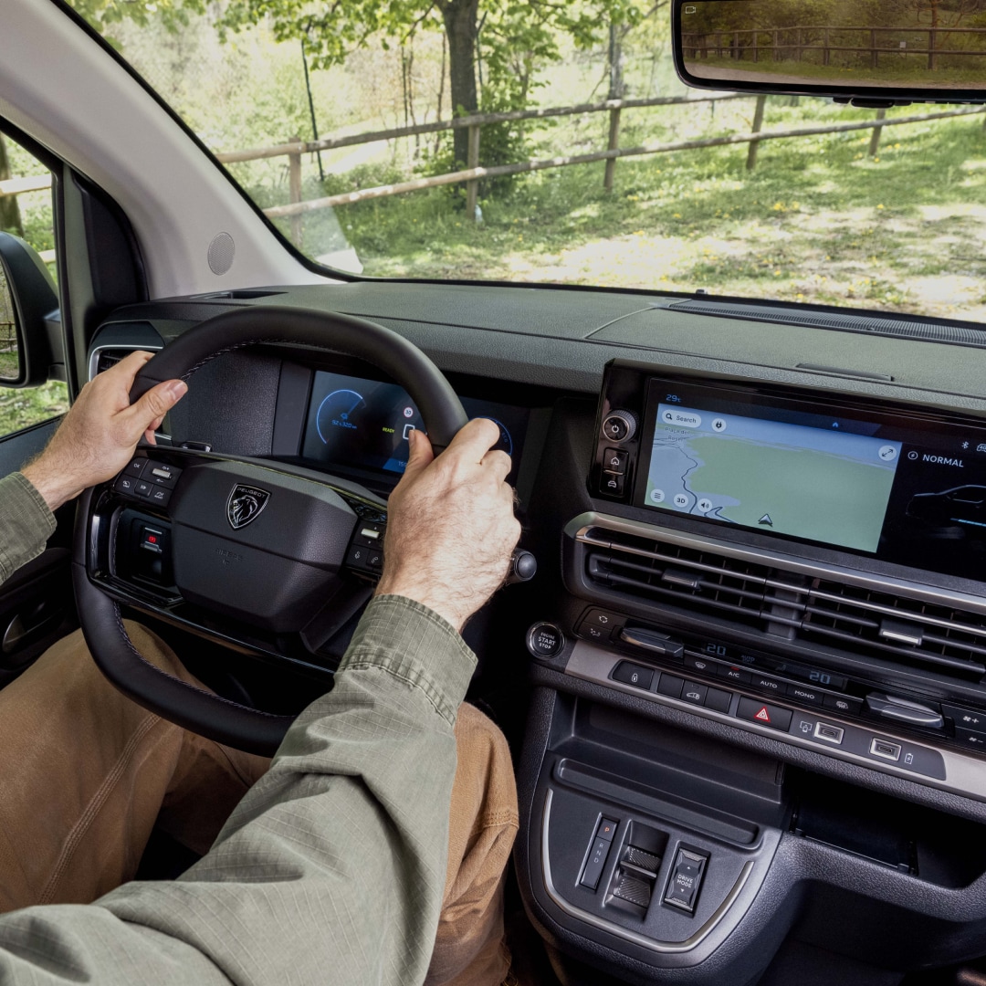 PEUGEOT E-Expert 10-inch HD-touchscreen
