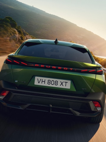 Nieuwe PEUGEOT E-408 achterzijde